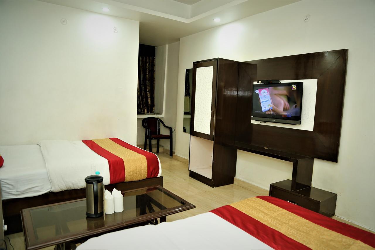Hotel Suzi International, Near New Delhi Station Экстерьер фото