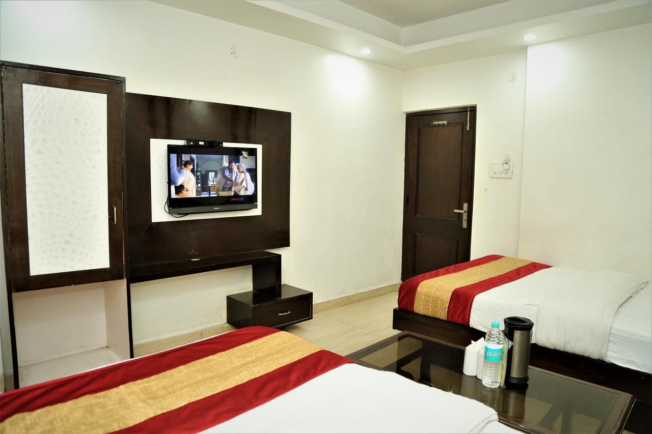 Hotel Suzi International, Near New Delhi Station Экстерьер фото